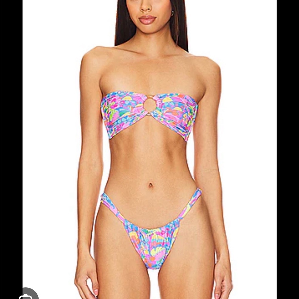 Strapless Bandeau Bikini Top in
Rio Rainbow
Kulani Kinis